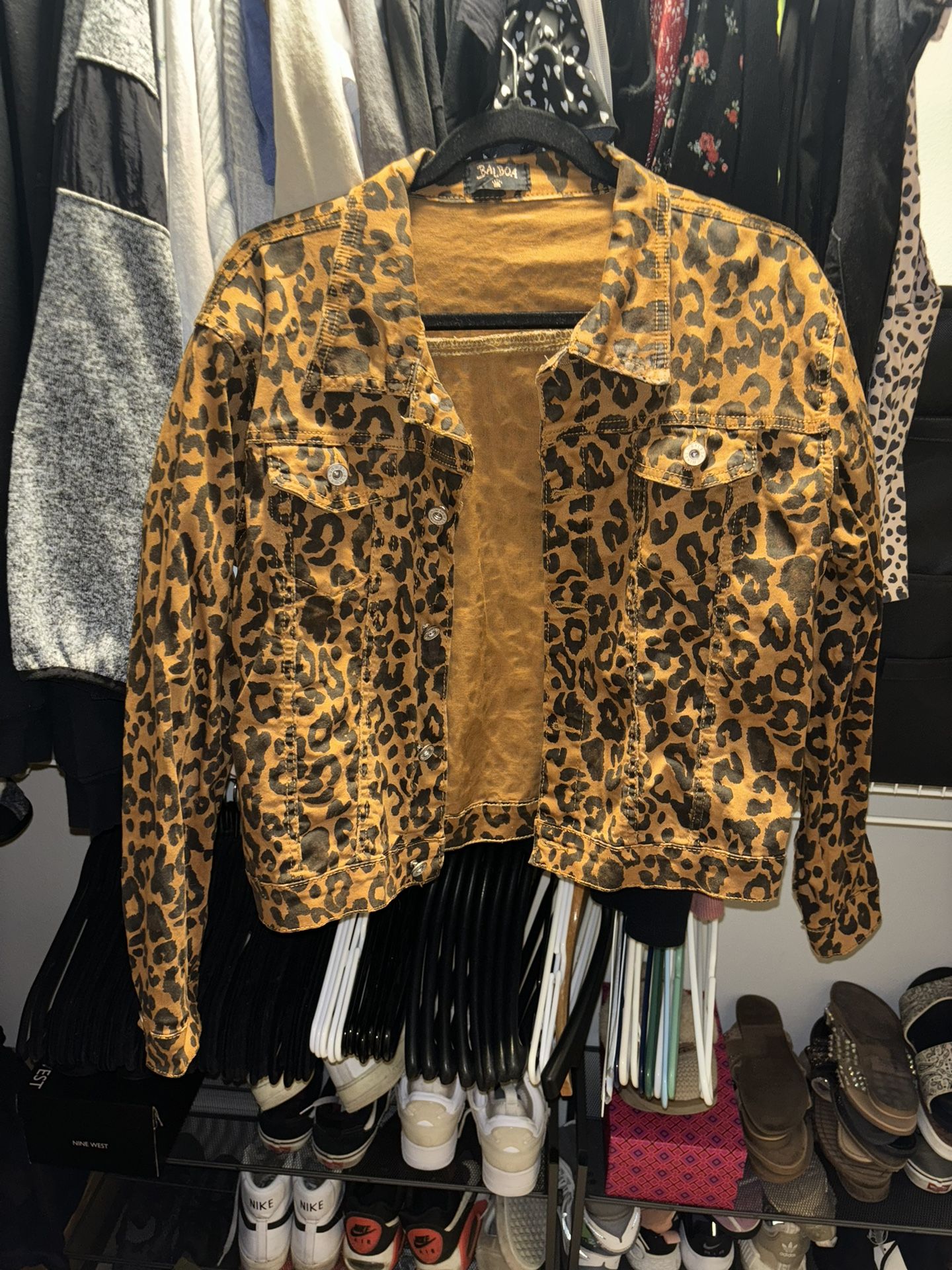 Windsor Balboa cheetah print jean jacket