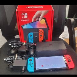 Nintendo Switch OLED  With Hori Joy Con 