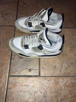 Air Jordan 4 retro military black size 8.5