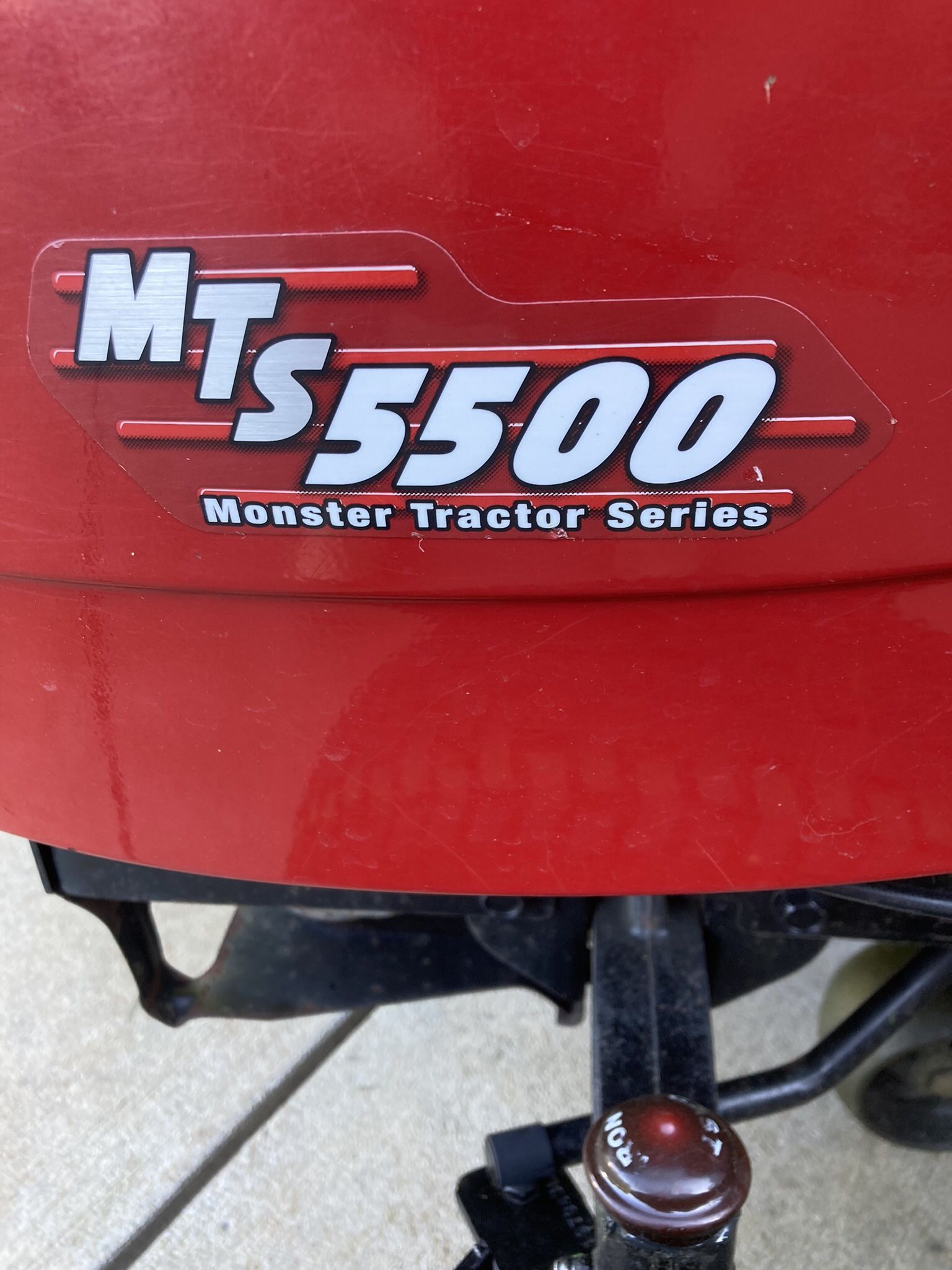 MTS 5500 Lawn/Garden Tractor