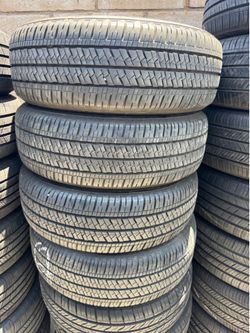 195/65r15 Bridgestone  tires en Excelentes Conditiones de Vida Las 4