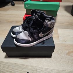 12c Satin Shadow Jordan 1