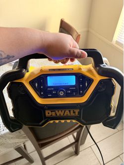 Dewalt radio