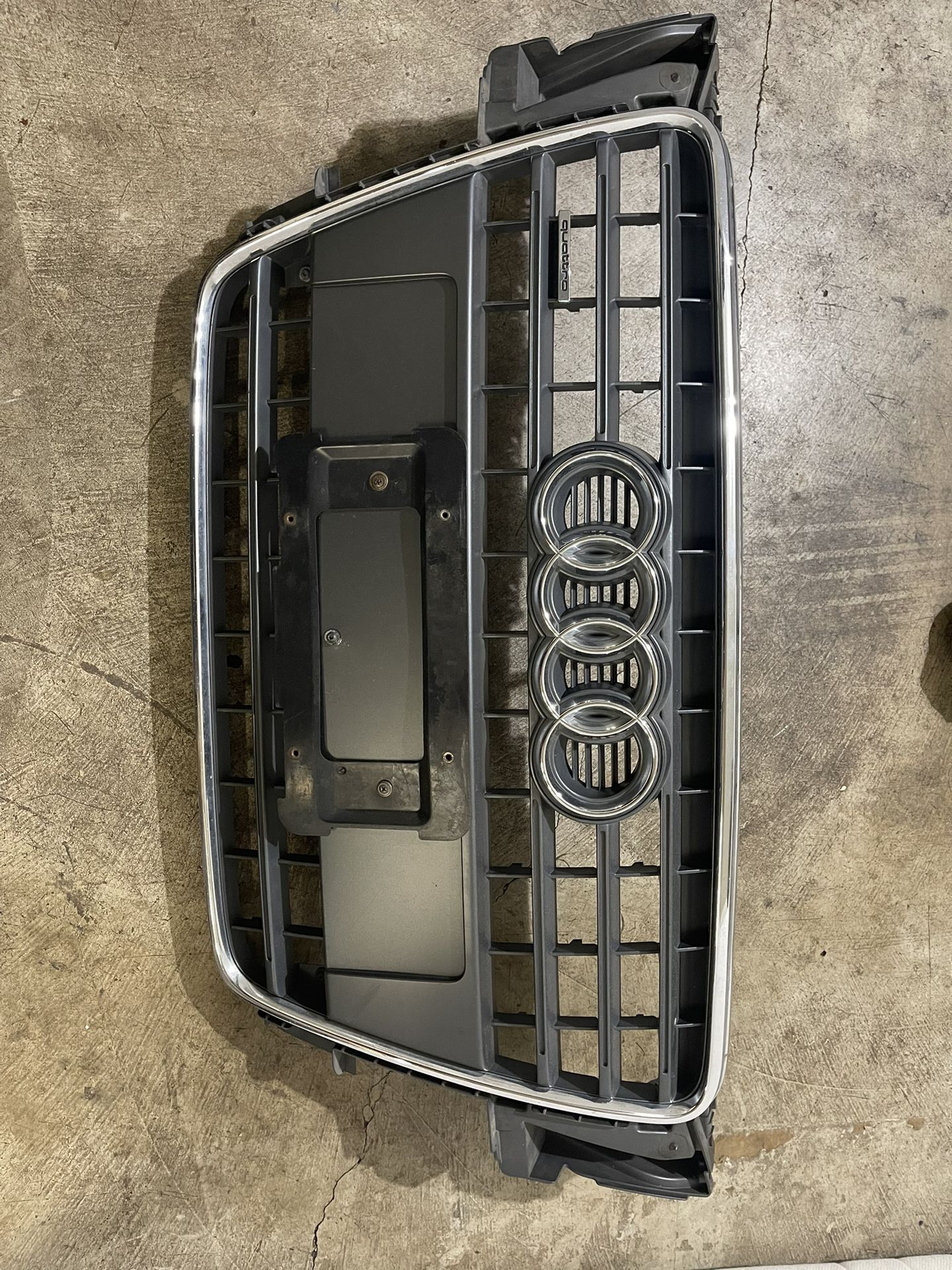 Audi A5 Grill 2011