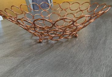 Copper-Tone Metal Wire Fruit Bowl