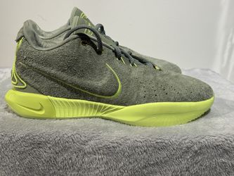 Nike LeBron 21 “Algae” Size 11 New No Box 