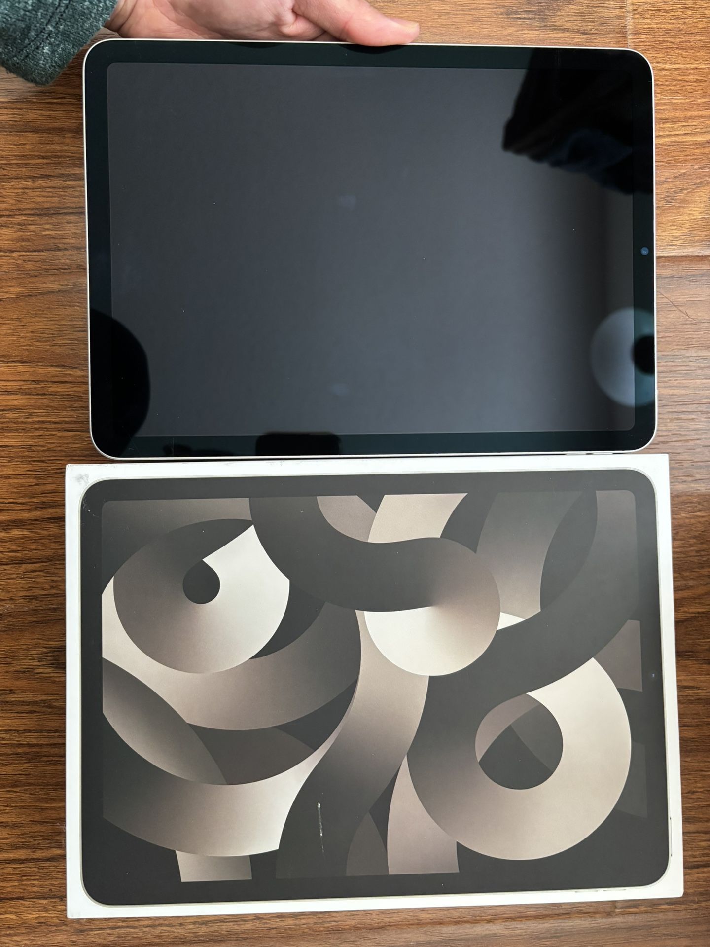 Apple iPad Air M1 starlight 5th gen