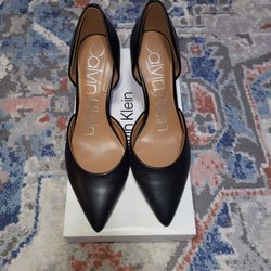 Women's Calvin Klein Black Heels Gloria Size 6M