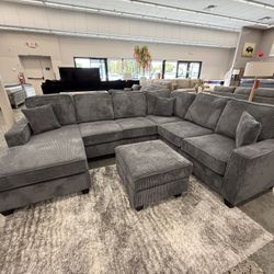 SECTIONAL WITH OTTOMAN 