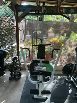 Home gym weight equipment