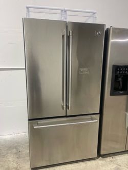 Refrigerator GE counter depth French door 36” inches wide