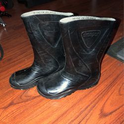 Kids Size 30 Rain Boots, Color: Black