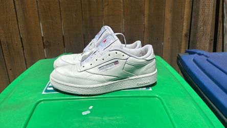All White Reeboks Size 9.5