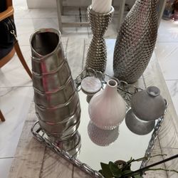 Decorative Accessories 