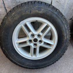 One tire and wheel 🛞  new old stock 285/60/18