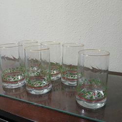 6 Christmas Drinking Glasses