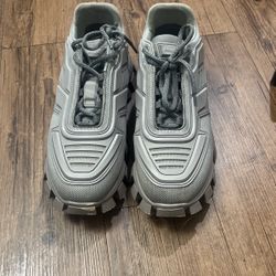 Prada Cloud Busters