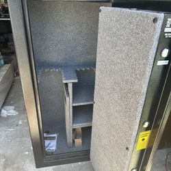 First alert Gun Safe Used In Good Condition