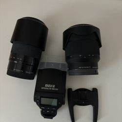 2 Sony lenses and a flash