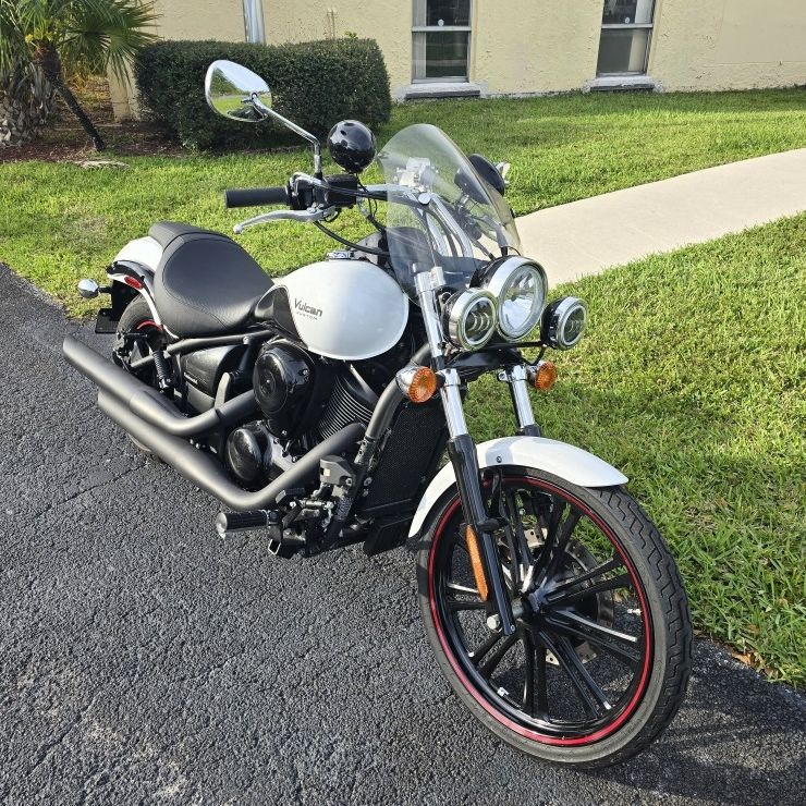 2016 Kawasaki Vulcan Custom, Make me an offer!