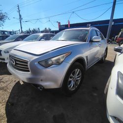 2009-2012 Infiniti FX35 Car For Parts Only 