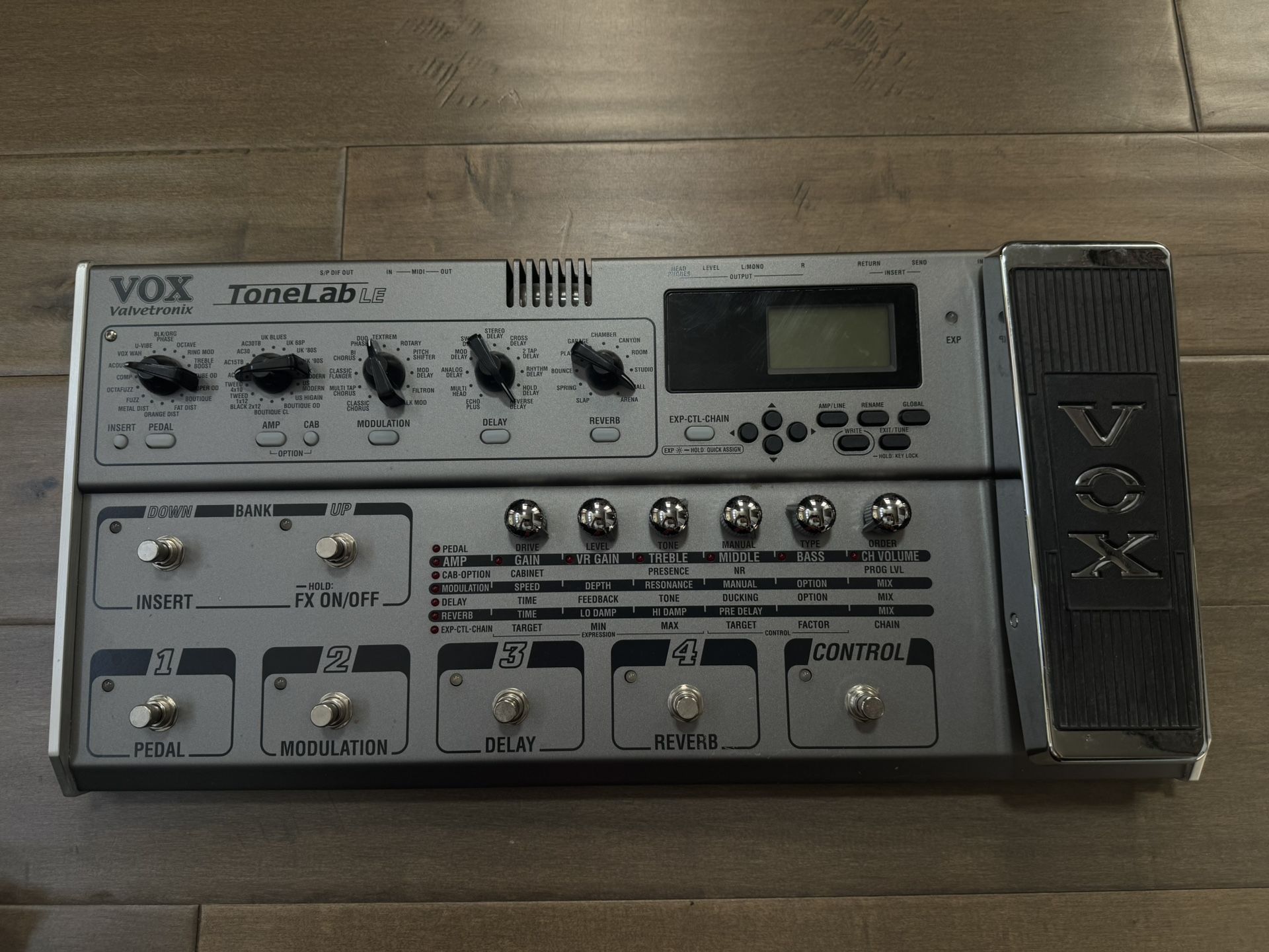 VOX Tonelab LE Valvetronix Multi-Effects Guitar Pedalboard