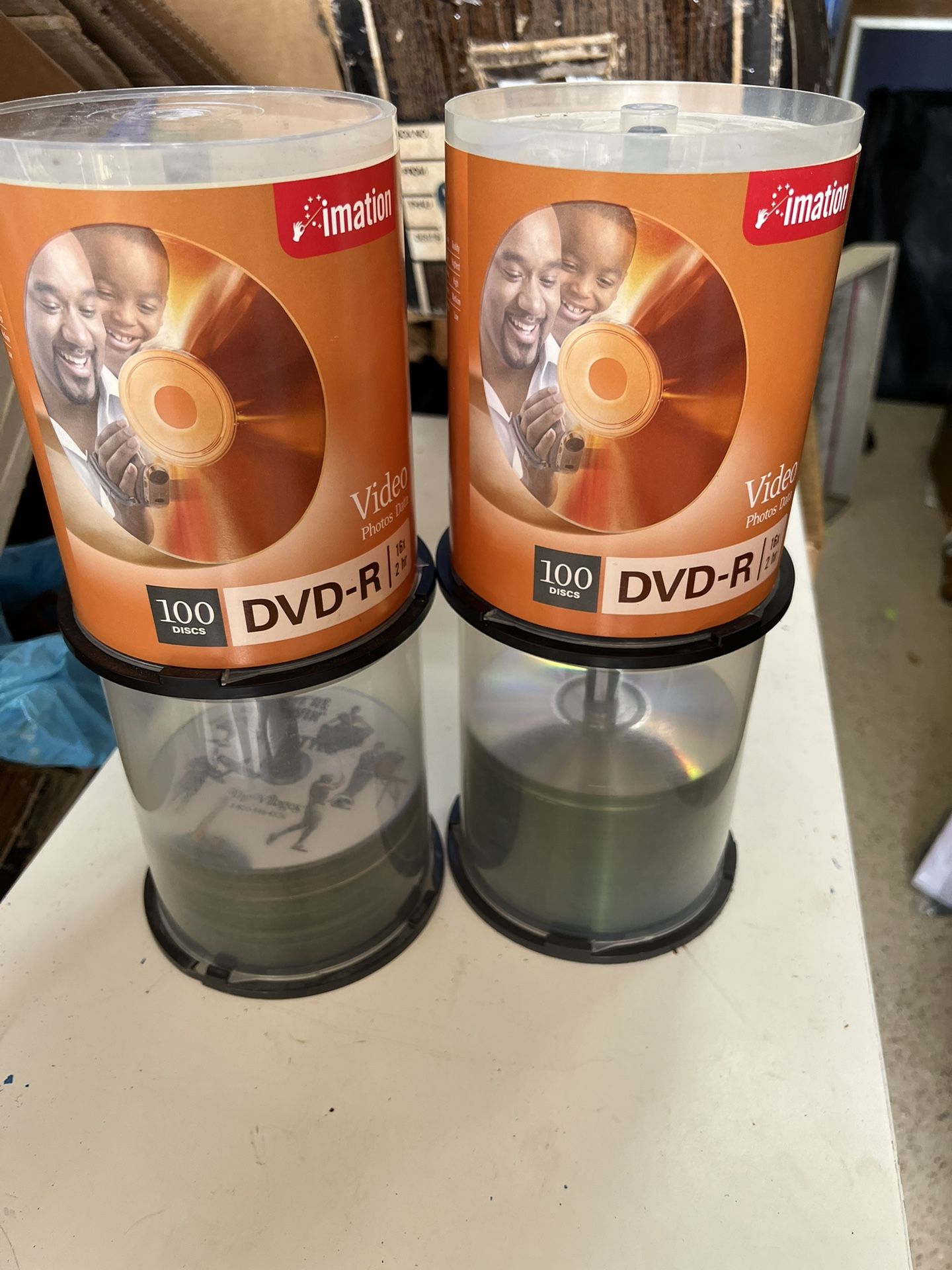 CD’s —-brand New Stacks Of 100 CD’s $20