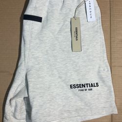 Light Oatmeal Essential shorts New