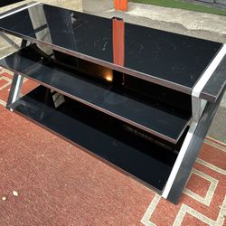 Tv Stand up to a 55 inch