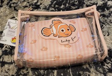 Pixar x Primark Finding Nemo Makeup Bag Set