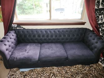 Victorian Style Couch