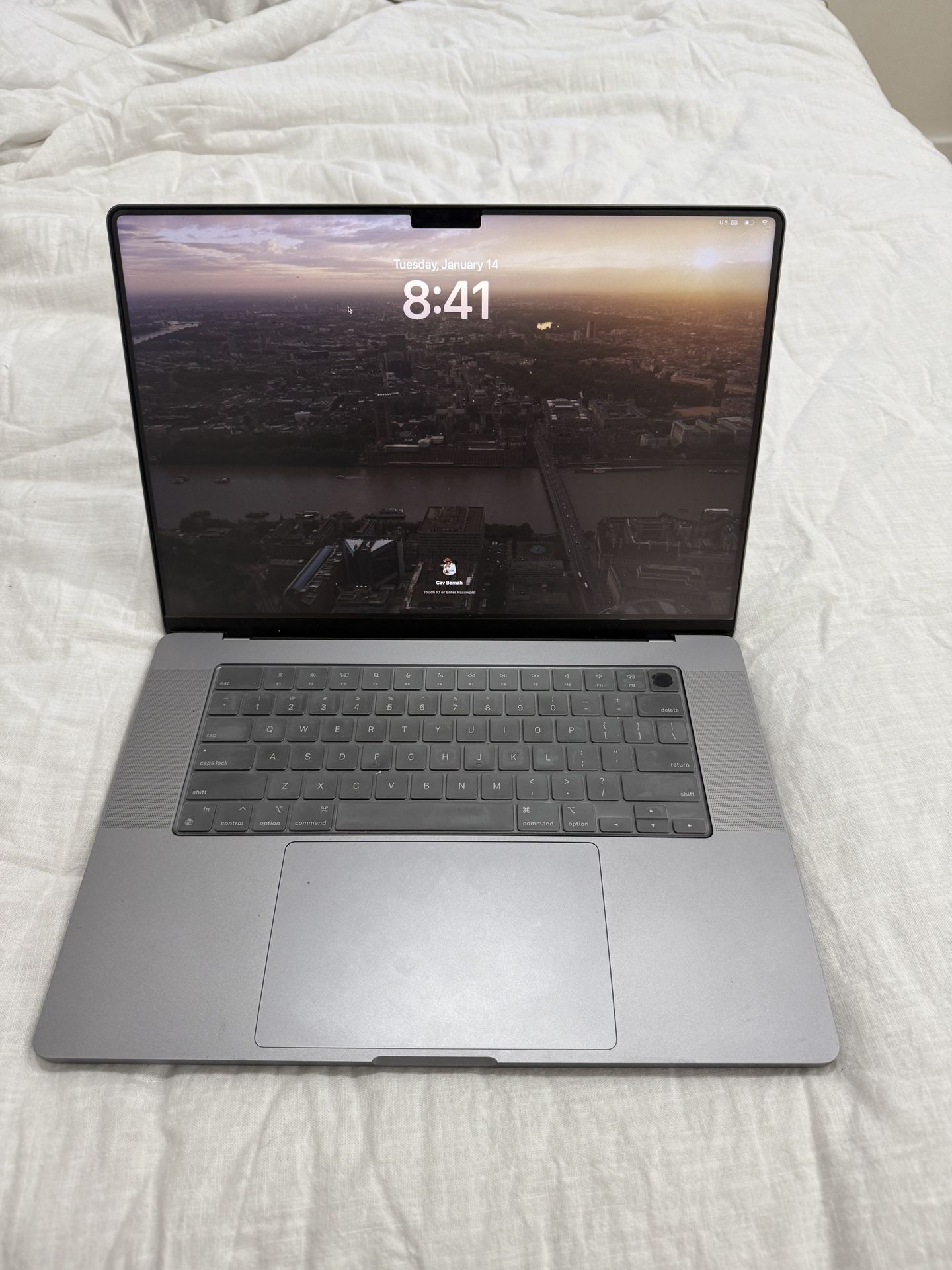 MacBook Pro 16in 16gb Memory 1TB HD 2023