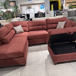 Sectional With Storage Ottoman ❤️❤️❤️