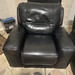 1 Black Leather Recliner Chair