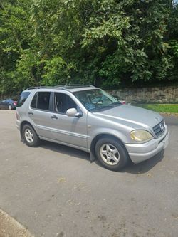 2001 Mercedes-Benz M-Class