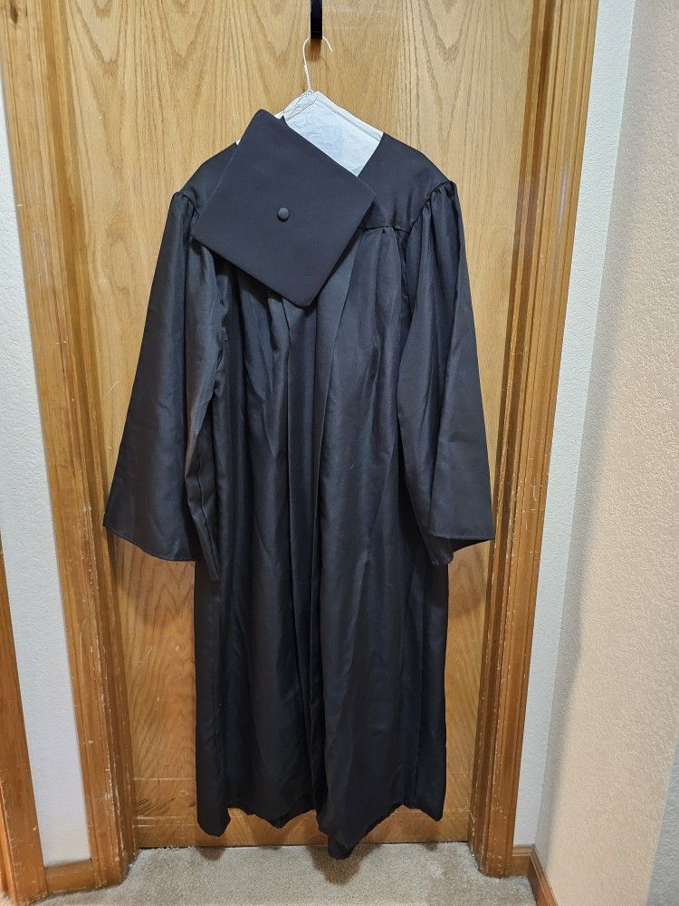 CAP and GOWN JUDGE'S ROBE CHOIR MEMBER COSTUME