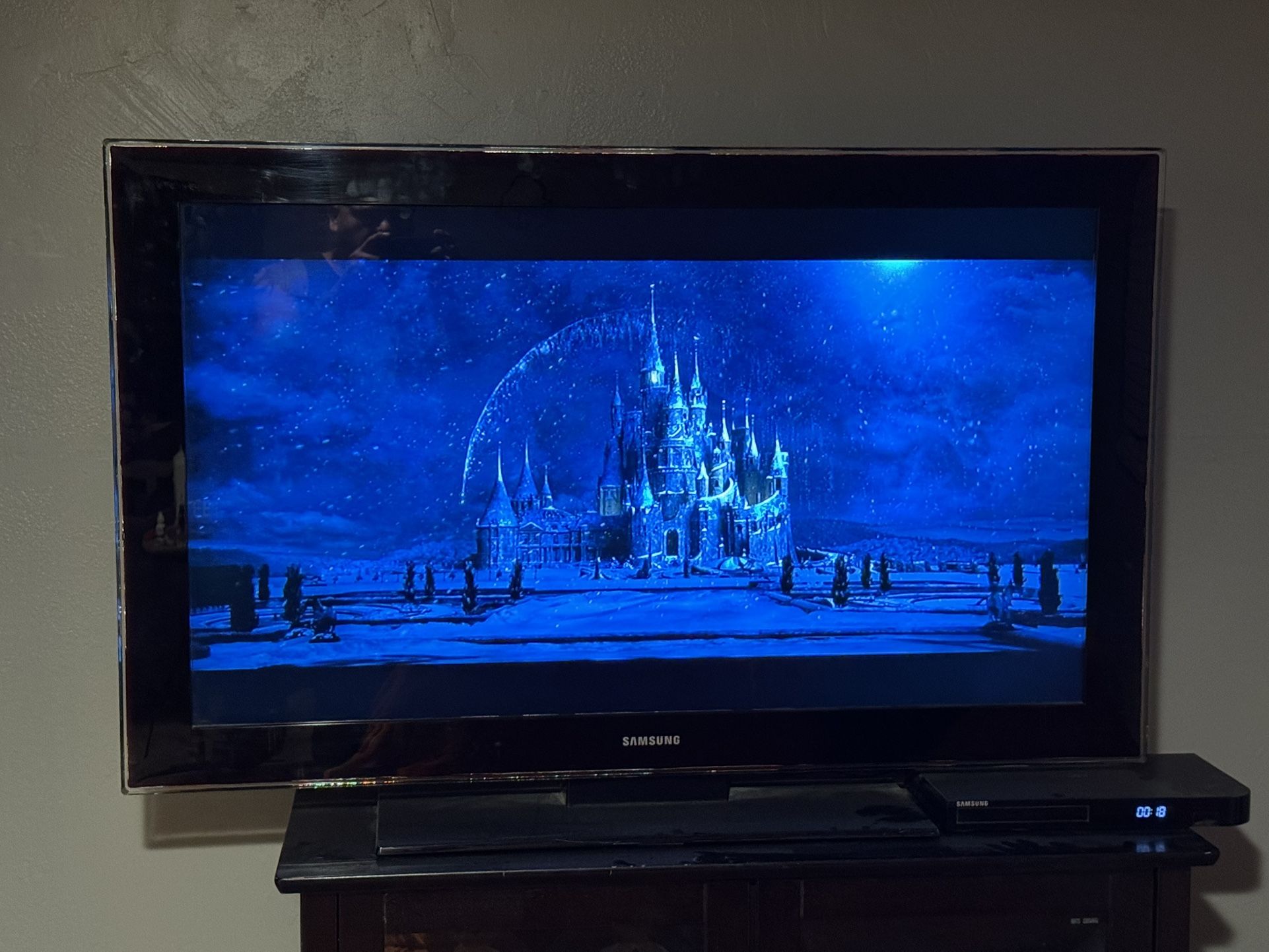 45” Samsung Tv