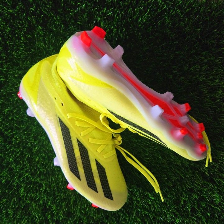 X Crazyfast ProFG Cleats Firm Ground ⚽️
Size Men 6/ Size Woman 7 

