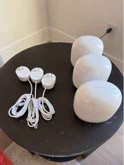 Nest Wifi Pro (Wi-Fi 6E) - like new 3 pack