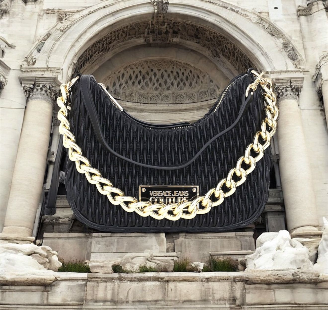 Versace Jeans Couture logo-plaque quilted shoulder bag