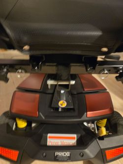 Durable power chair