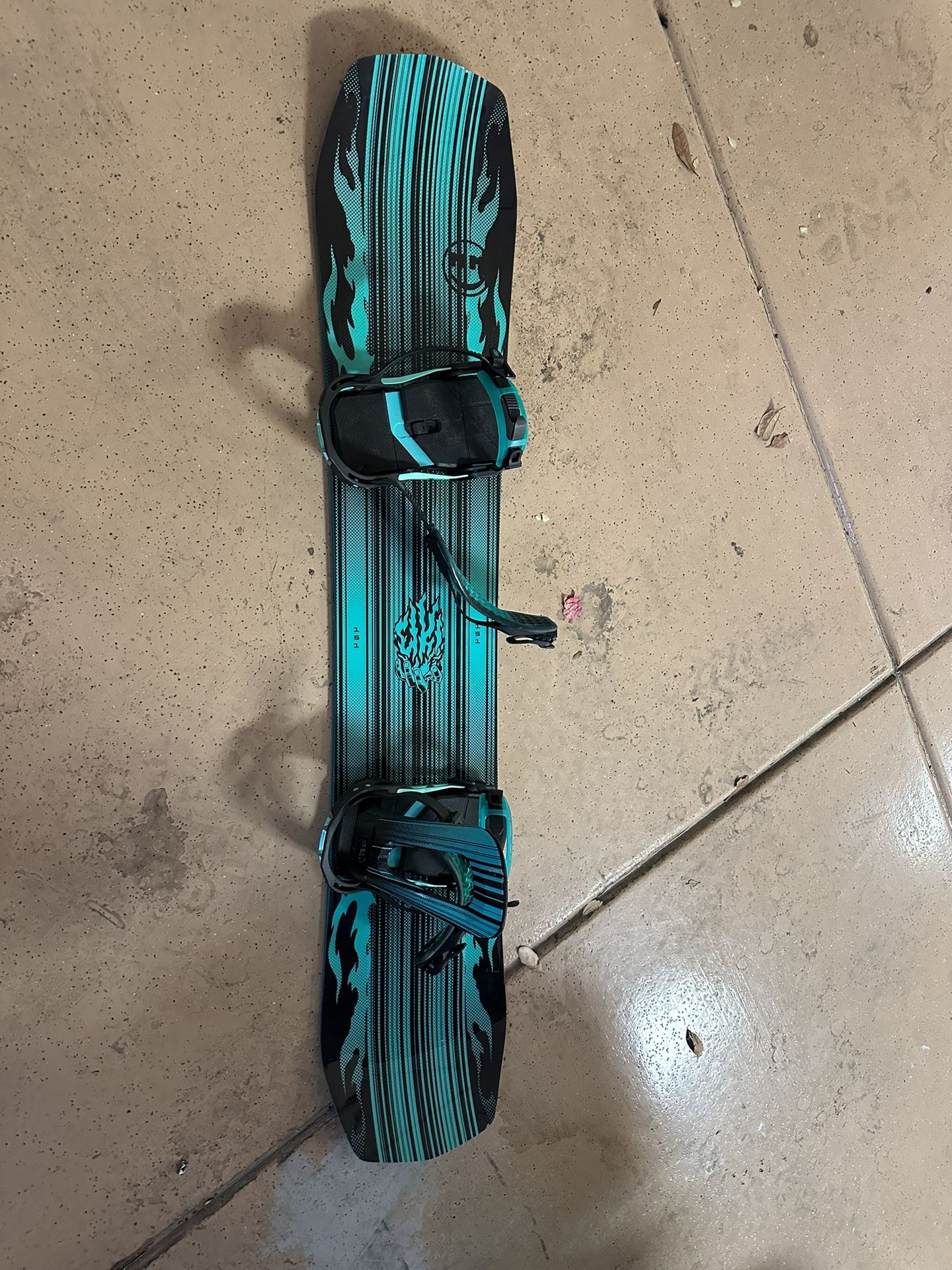 lobster Eiki pro 22-23 snowboard 151 for Sale in Gilbert, AZ lobster Eiki pro 22-23 snowboard 151 for Sale in Gilbert, AZ