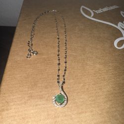 Emerald And Diamonds Necklace 