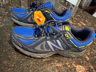 *NEW* New Balance SureGrip Shoes – Men’s Size 11