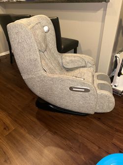 Massage chair w Bluetooth