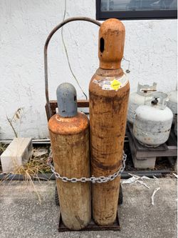 Welding tanks. Acetylene and Oxygen