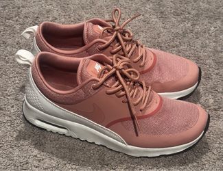 Nike Air Max Thea Pink Sneakers Shoe Size 8 Like New