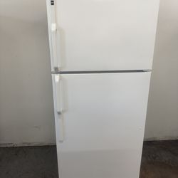 USED HOTPOINT 16 CU FT REFRIGERATOR 