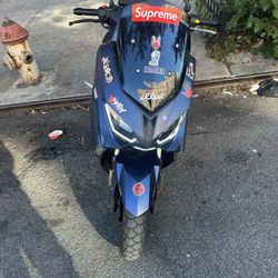 200cc Moped 