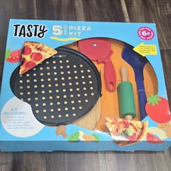 Tasty 5 pieces Pizza Kit